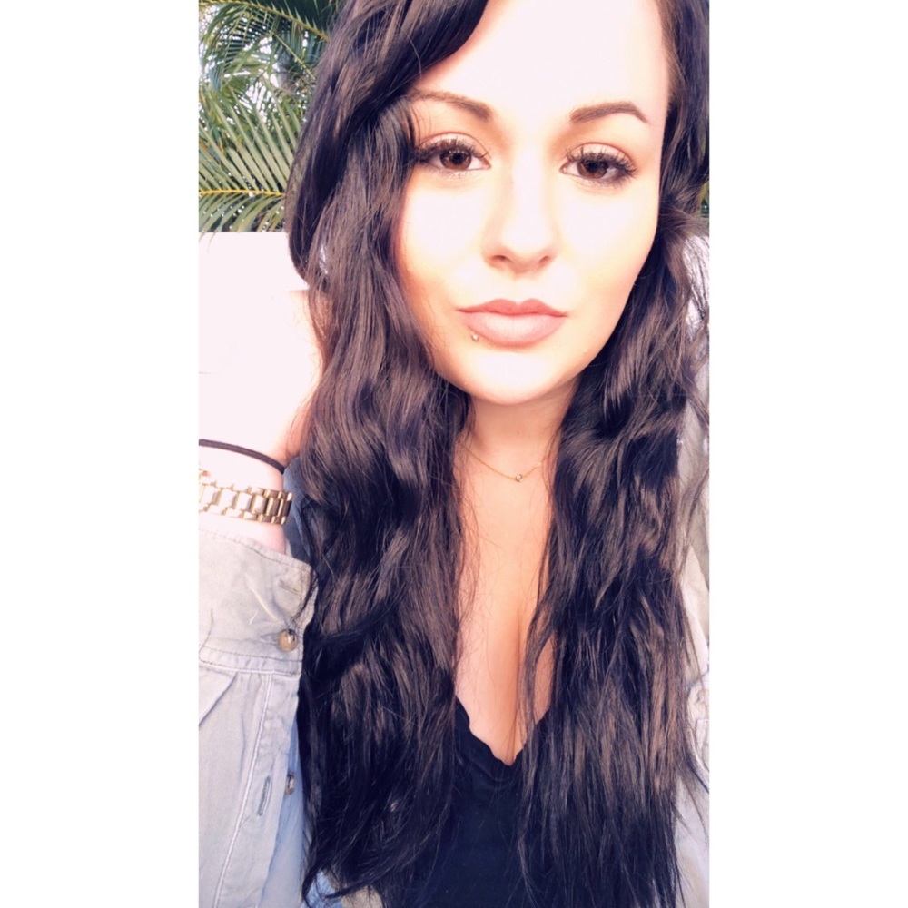 Meet your Posher, Alyssa